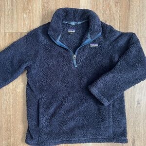 Boys Patagonia Fleece 1/4 zip jacket.
